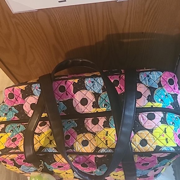 Betsey Johnson Weekender Bag: Donut+ Cat Design with Black Background. - Picture 6 of 12